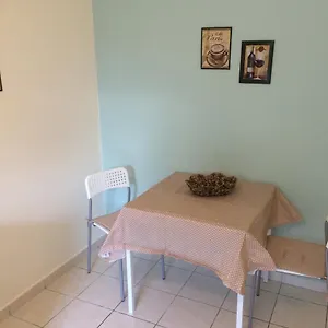Sunny Appartamento Svoronata